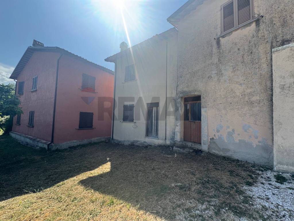 Casa indipendente a Nocera umbra in Localita' Mascionchie - Foto 3