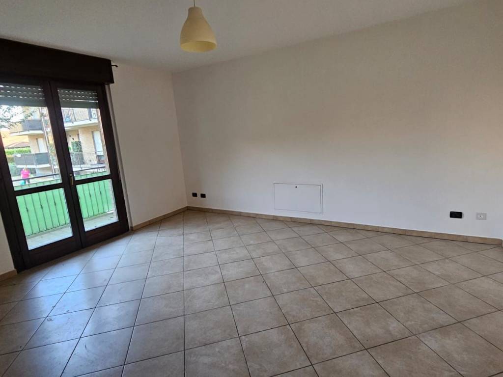 Appartamento a Brandizzo in Via San Gervasio, 19 - Foto 3