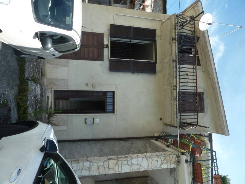 Appartamento a Carsoli in Via della Mola, 5 - Foto 2