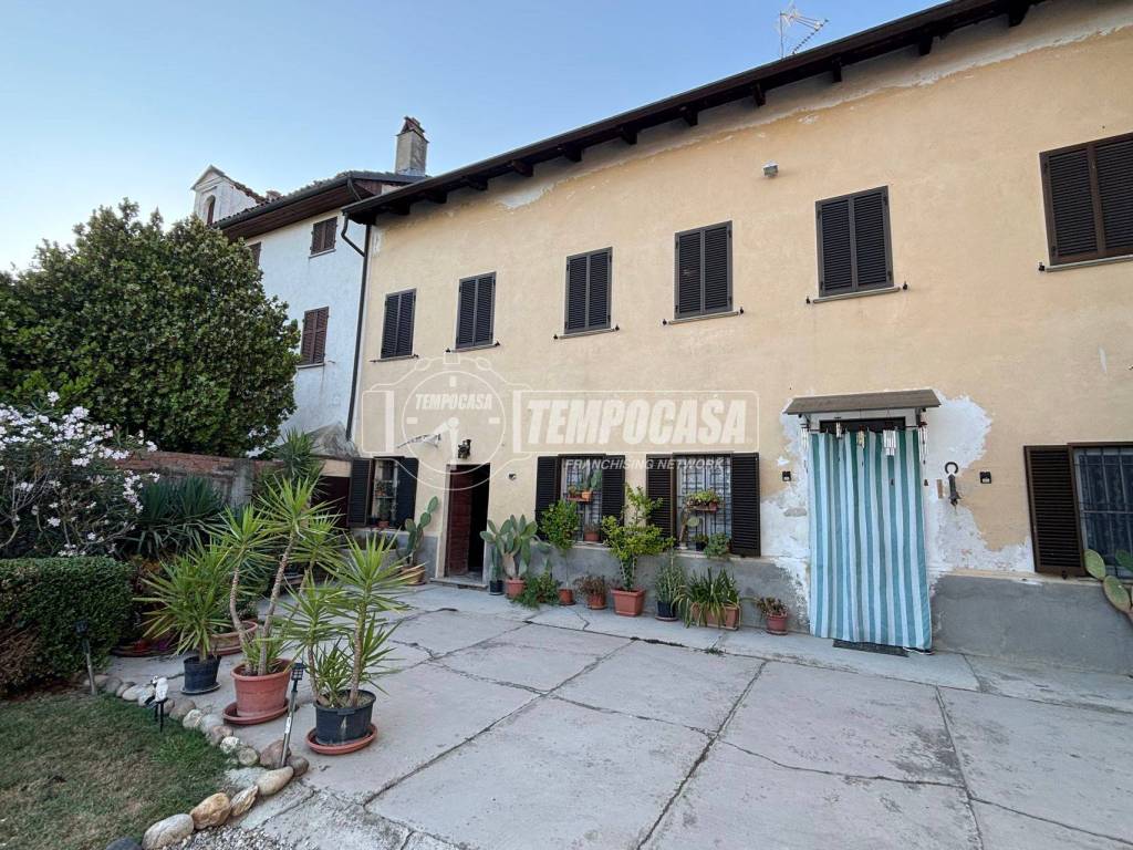 Casa indipendente a Casale monferrato in Regione Mandoletta - Foto 2