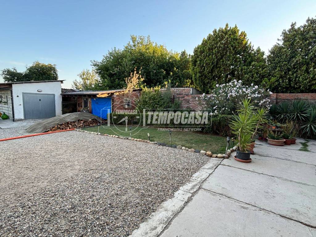Casa indipendente a Casale monferrato in Regione Mandoletta - Foto 3