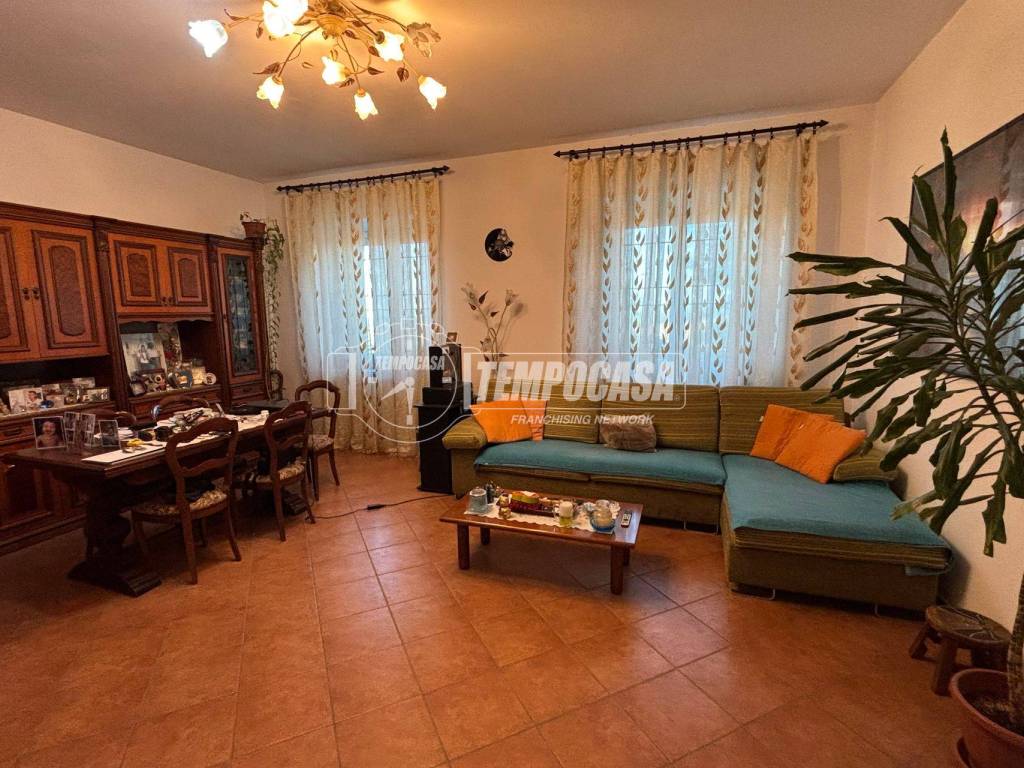 Casa indipendente a Casale monferrato in Regione Mandoletta - Foto 4