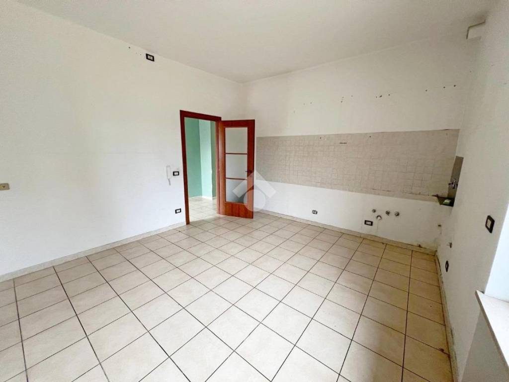 Appartamento a Ciriè in Via Robassomero, 77 - Foto 4