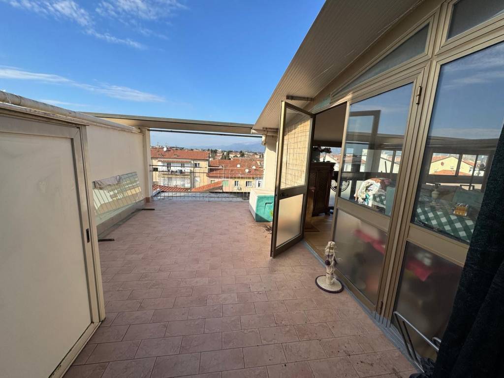 Attico / mansarda a Viareggio in Via Goffredo Mameli - Foto 1