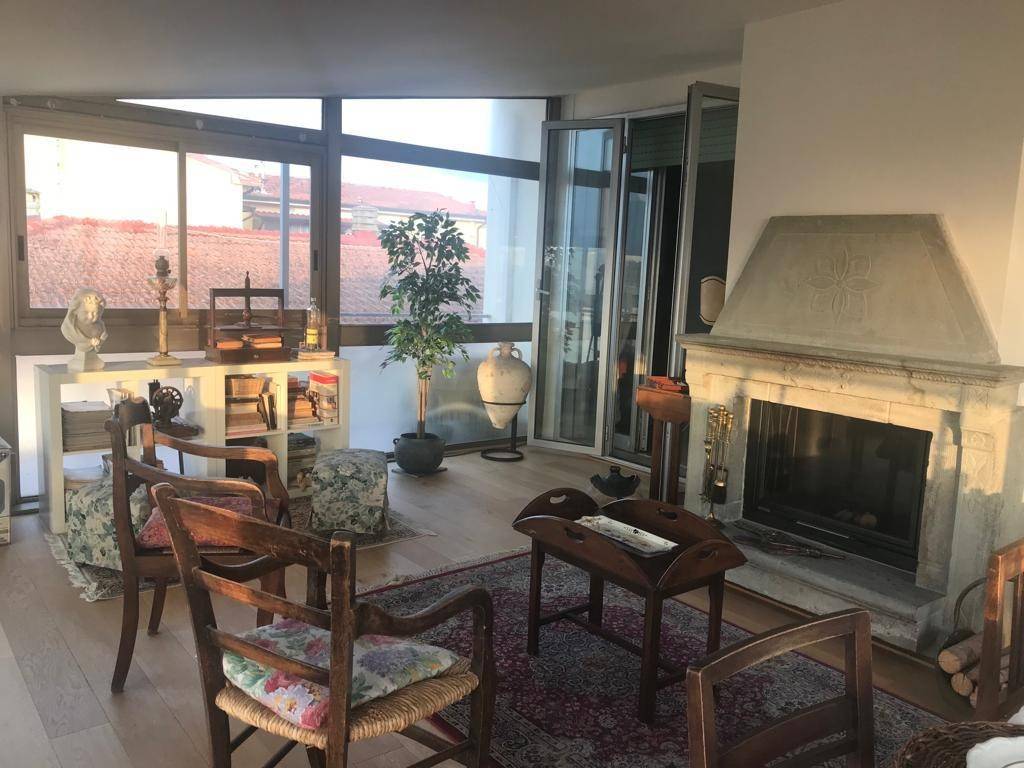 Attico / mansarda a Viareggio in Via Goffredo Mameli - Foto 2