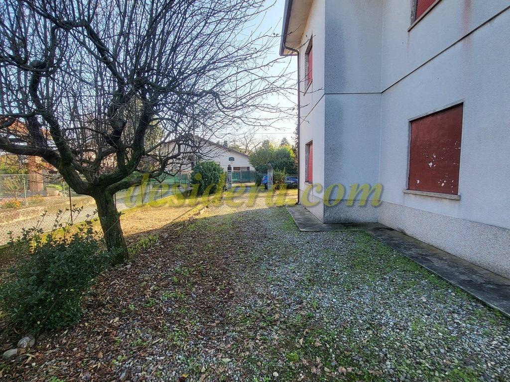 Villa a Castelletto sopra ticino in Via Torino, 8 - Foto 5