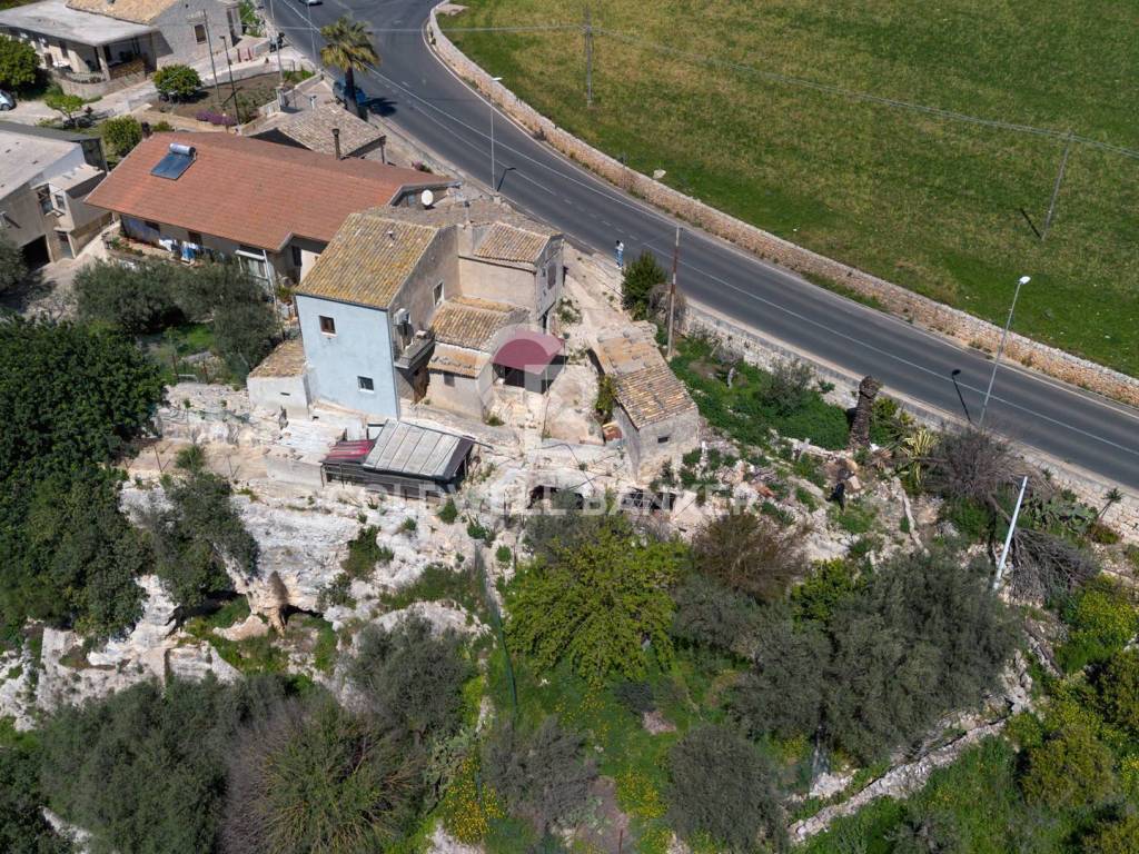 Rustico / casale a Modica in C.DA CROCEVIA CAVA ISPICA, 96 - Foto 2
