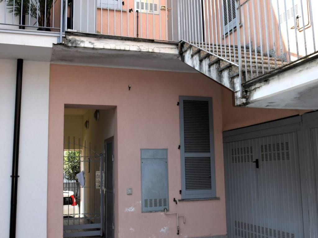 Appartamento a Cabiate in Via Giacomo Matteotti, 49 - Foto 2