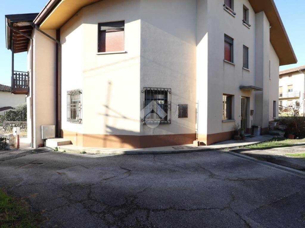 Casa indipendente a Tricesimo in Via Adige, 39 - Foto 2