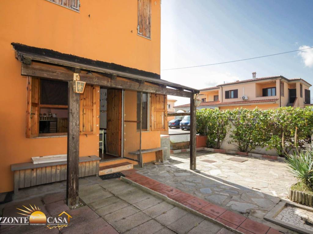 Casa indipendente a Budoni in Via Santa Maria - Foto 3