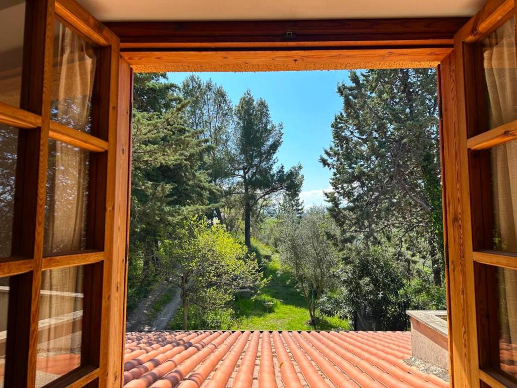 Villa a Alanno in Via Tirassegno - Foto 2