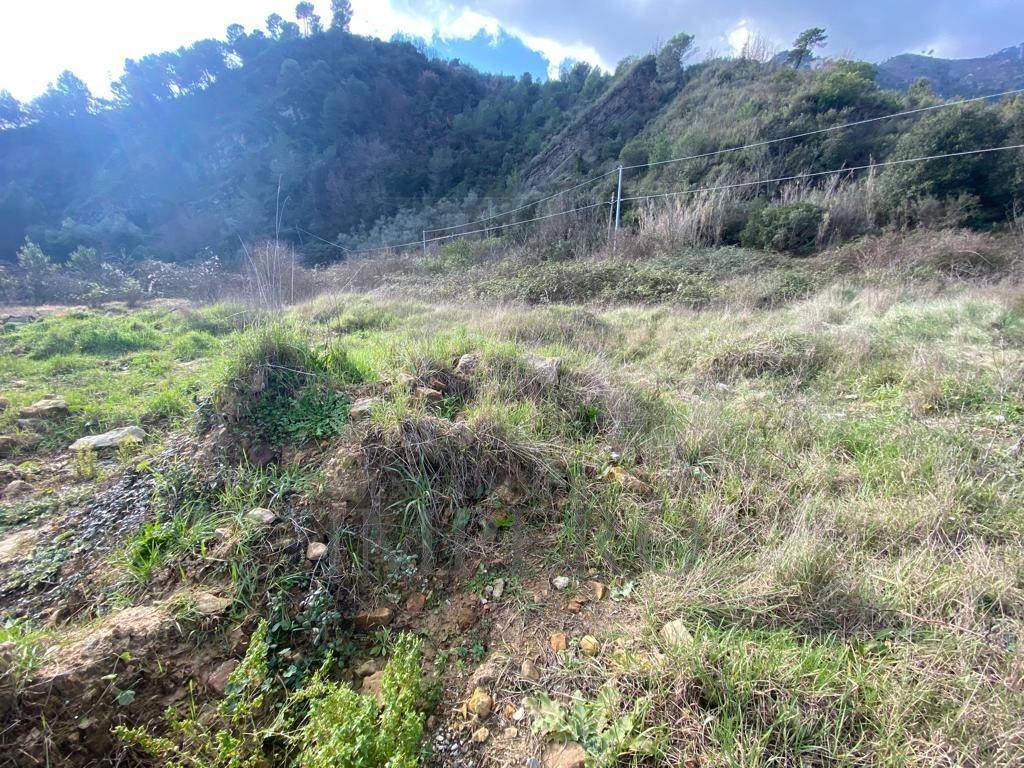 Terreno a Ventimiglia in Via Umberto Lorenzi - Foto 2