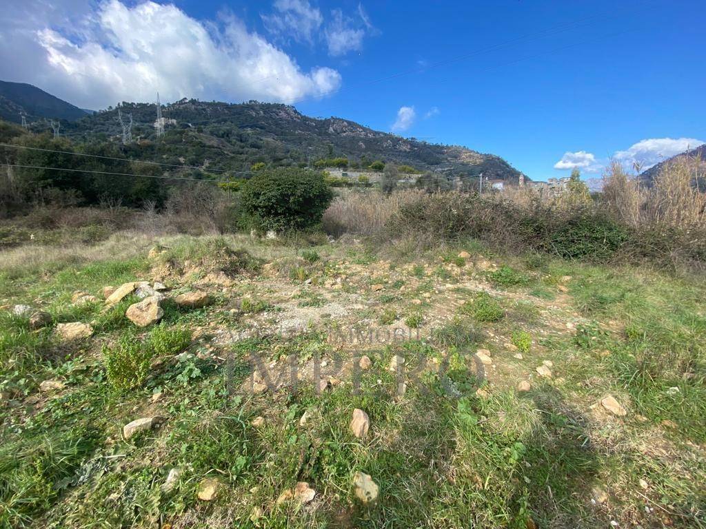 Terreno a Ventimiglia in Via Umberto Lorenzi - Foto 3