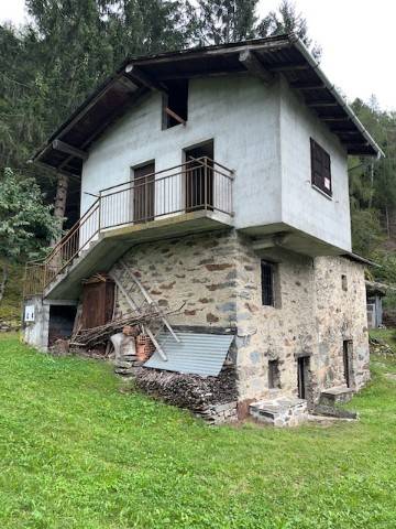 Casa indipendente a Grosio in Strada Statale dello Stelvio - Foto 4
