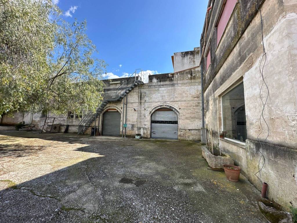 Rustico / casale a Taranto in Viale Giuseppe Cannata, 9500 - Foto 4