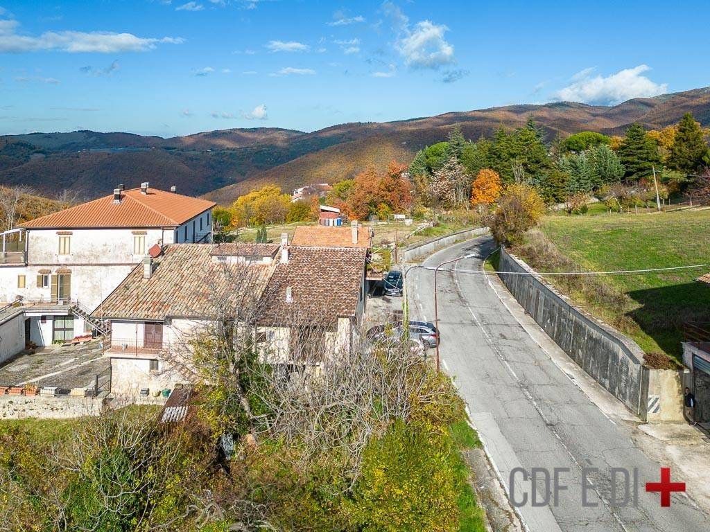 Rustico / casale a Morro reatino in Strada Provinciale Leonessa per Monte Leone - Foto 4