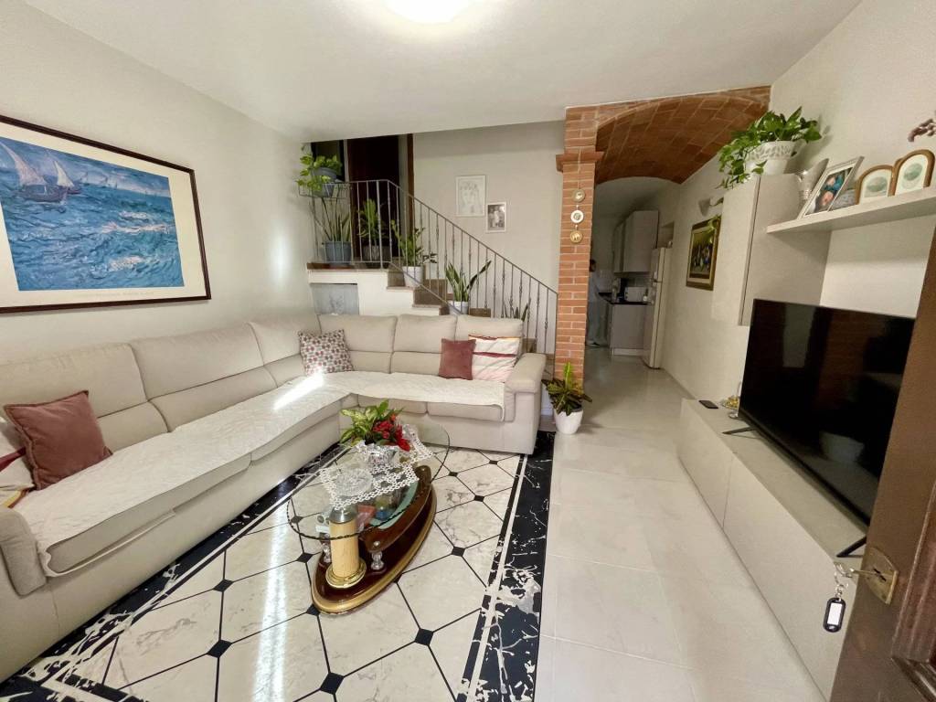 Casa indipendente a Porcari in VIA TOSCINO 90 PORCARI - Foto 5