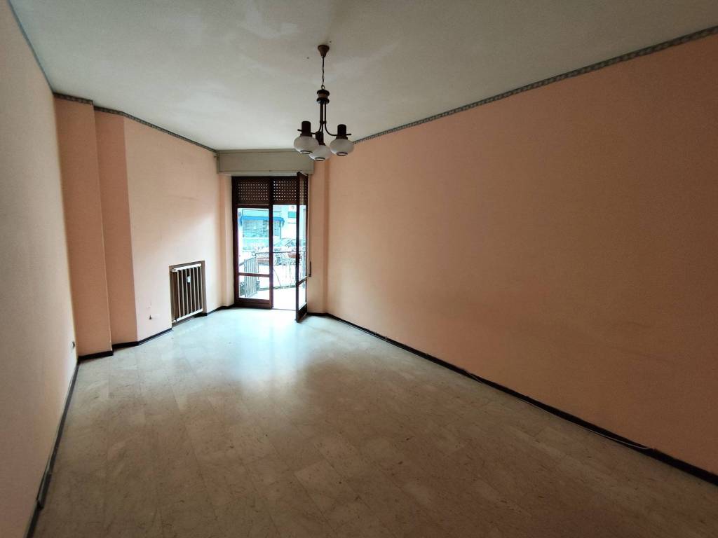 Appartamento a Arona in Via Giuseppe Mazzini, 9 - Foto 2