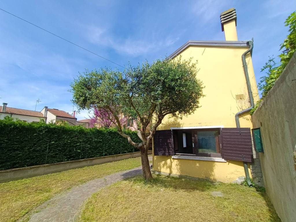 Villa a Adria in Via Angeli, 56 - Foto 2