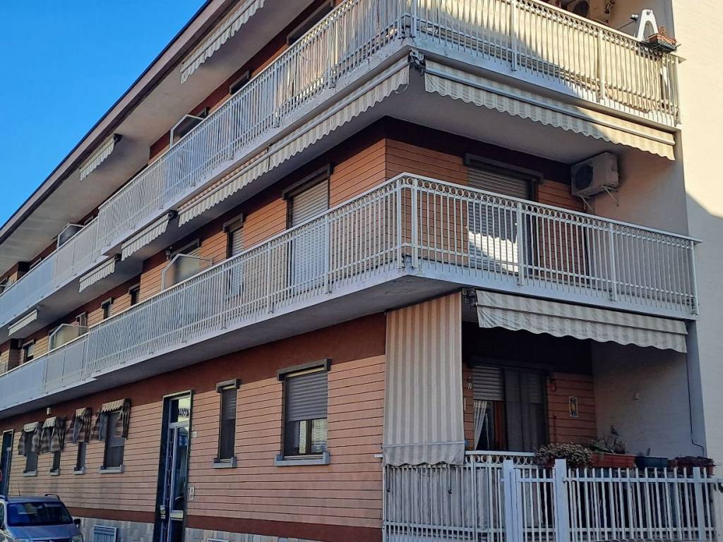 Appartamento a Settimo torinese in Via Martiri di Belfiore, 16 - Foto 3