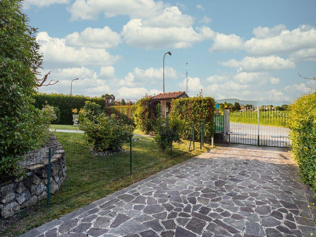 Villa a Lomagna in Via Thomas Alva Edison, 2 - Foto 3