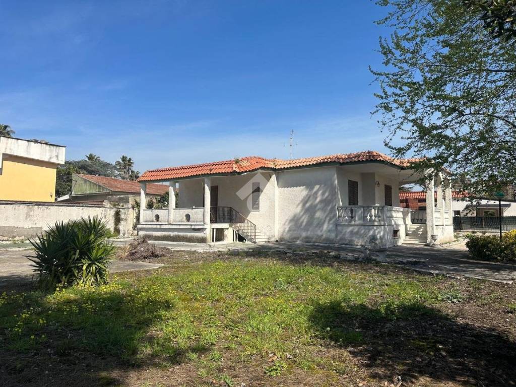 Villa a Castel volturno in Viale delfino - Foto 2