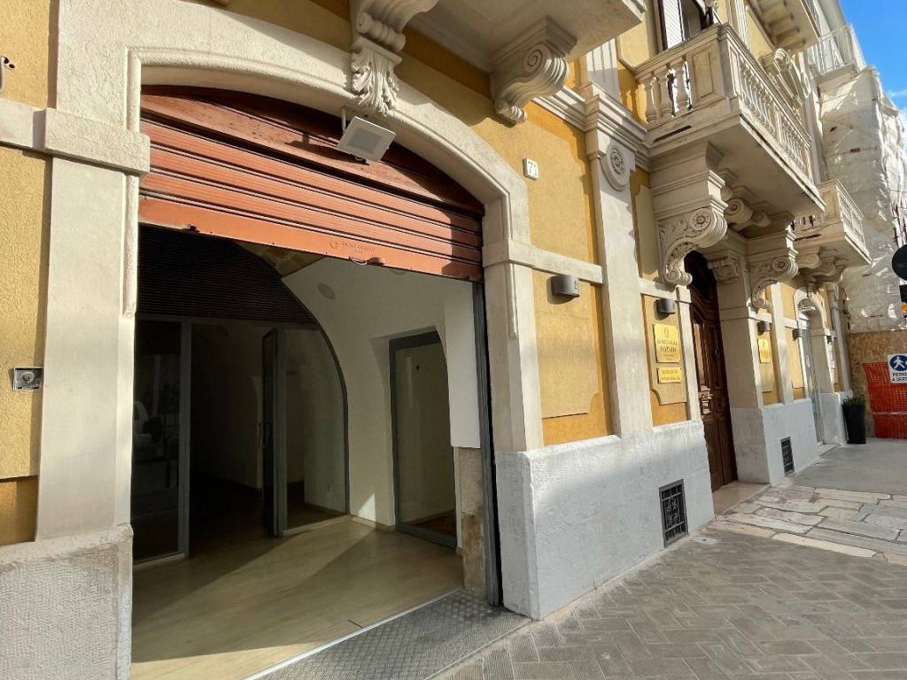 Immobile a Mola di bari in Via Nicolò van Westerhout, 71 - Foto 2