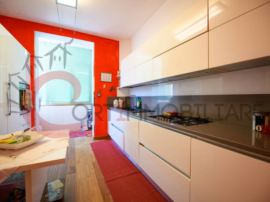 Appartamento a Follonica in Via Alessandro Manzoni, 37 - Foto 3