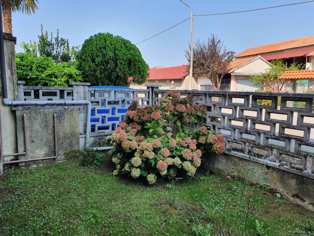 Villa a Livorno ferraris in Via Roma - Foto 3