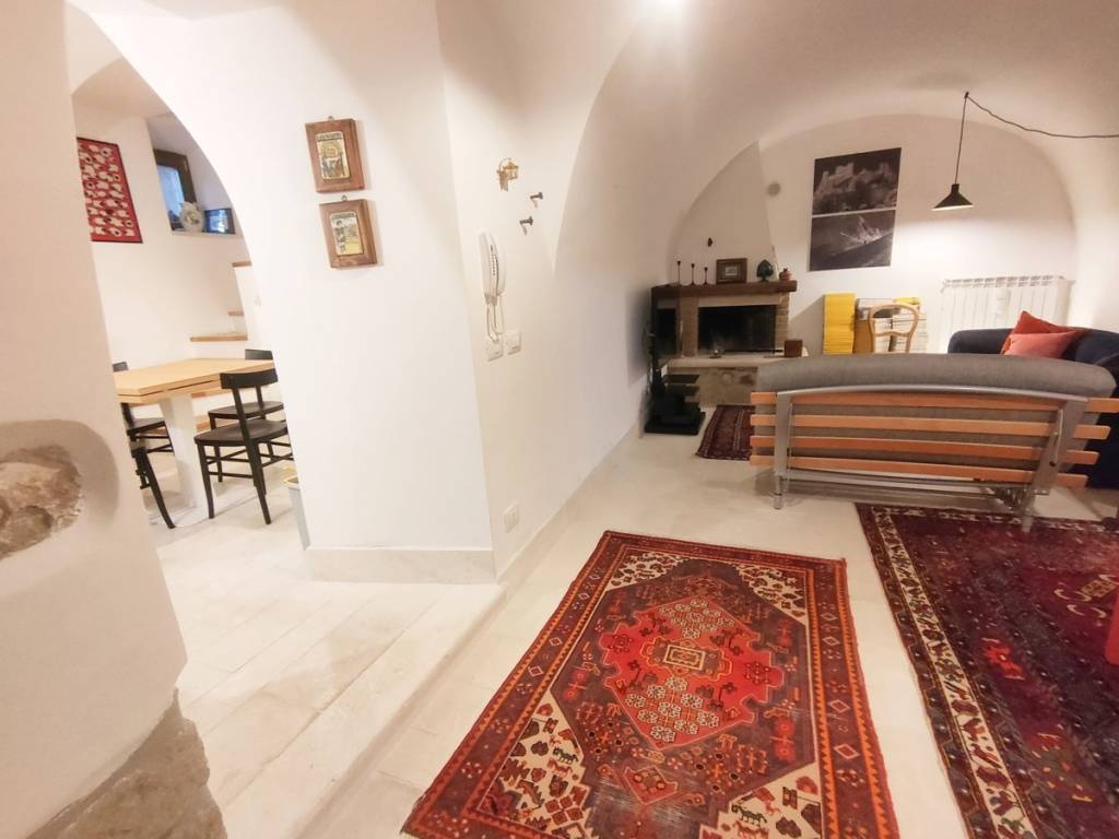 Casa indipendente a Rocca di mezzo in Via Pietro Giusti, 4 - Foto 3