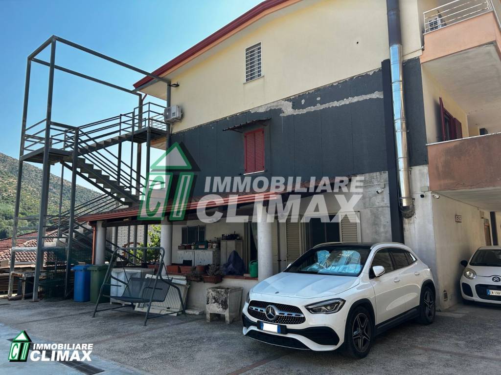 Appartamento a Caserta in Via Michele Fiorillo - Foto 5