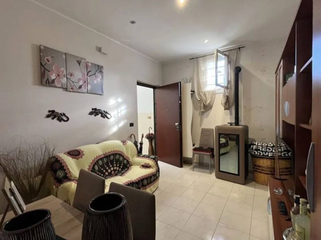Appartamento a Taranto in Via Vincenzo Pupino, 90 - Foto 2
