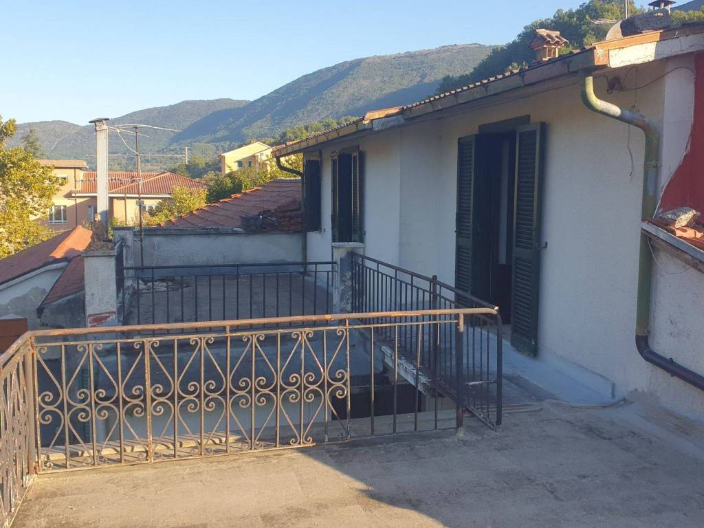 Appartamento a Civitella roveto in Piazza Madonna delle Grazie, 1, 67054 Civitella Roveto AQ, Italia - Foto 5