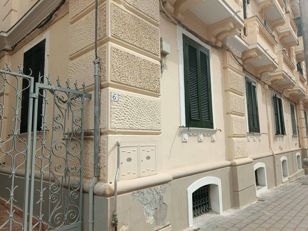Appartamento a Salerno in Via Andrea Sabatini, 6 - Foto 2