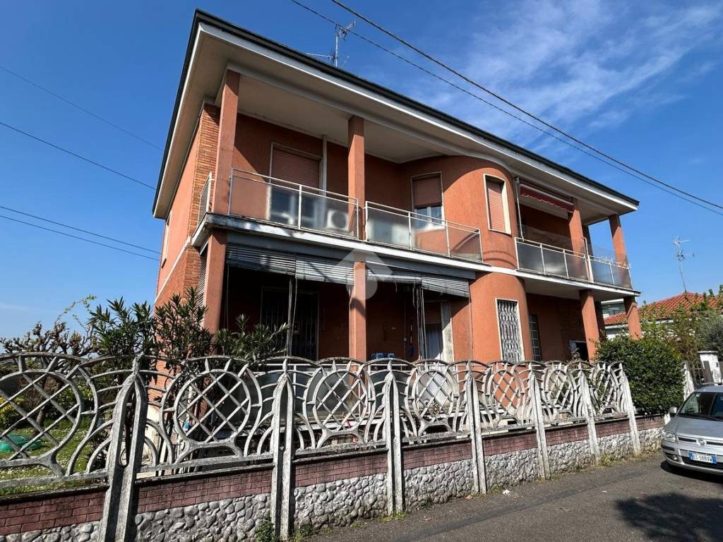 Villa a Settimo milanese in appartamento via Villafranca, 10 - Foto 2