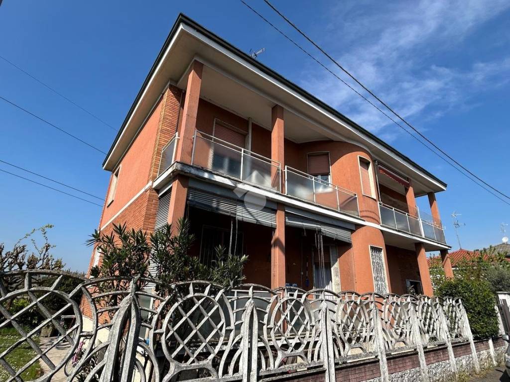Villa a Settimo milanese in appartamento via Villafranca, 10 - Foto 3