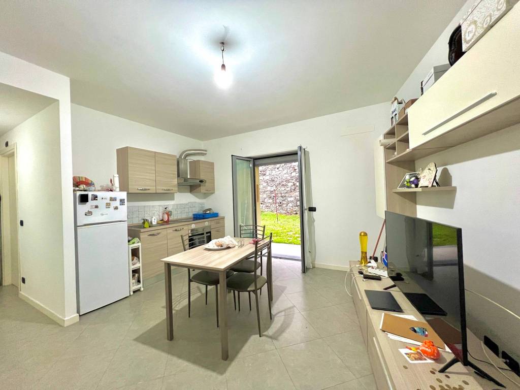 Appartamento a Genova in Via Varenna - Foto 2