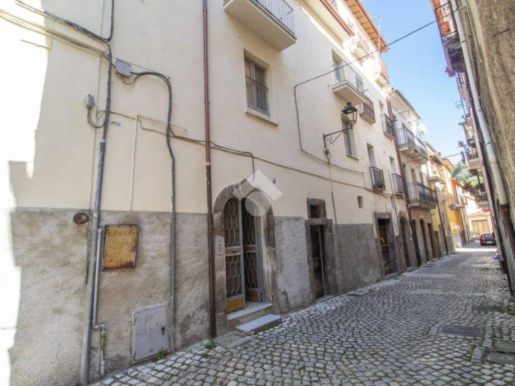 Casa indipendente a Antrodoco in VIA GIUGNI, 16 - Foto 2