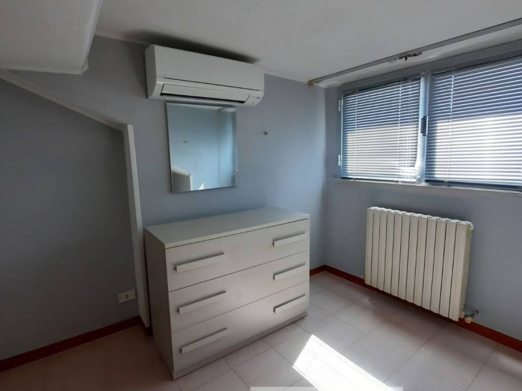 Attico / mansarda a Alba adriatica in Via Oglio - Foto 3