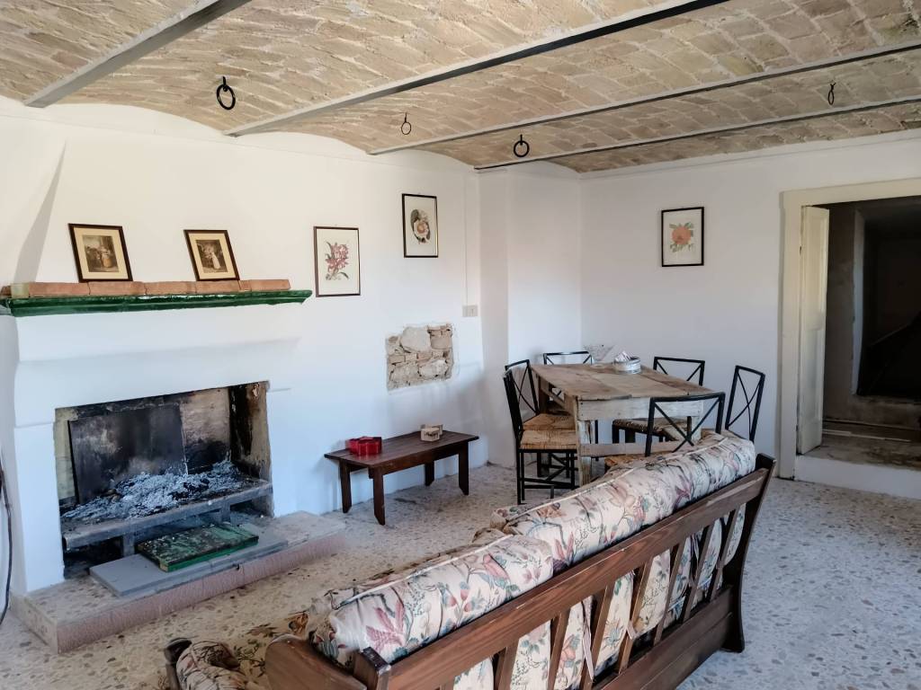 Casa indipendente a Catignano in C.da Varano, 56 - Foto 5