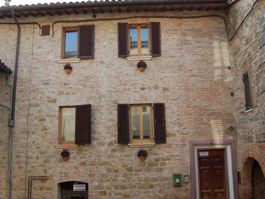 Appartamento a Deruta in via Francesco Maturanzio, 2 - Foto 2
