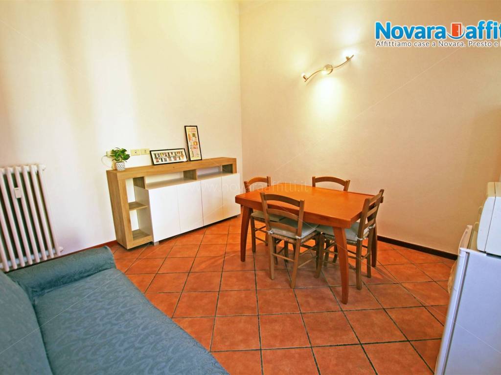 Appartamento a Novara in Viale Dante Alighieri - Foto 2