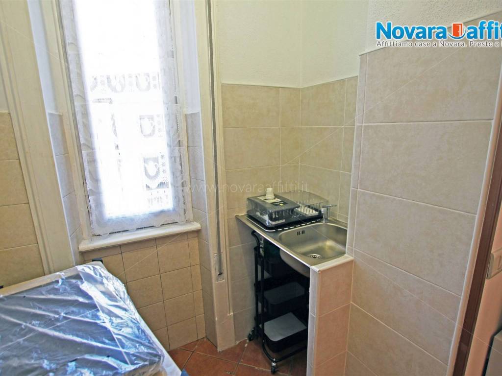 Appartamento a Novara in Viale Dante Alighieri - Foto 5
