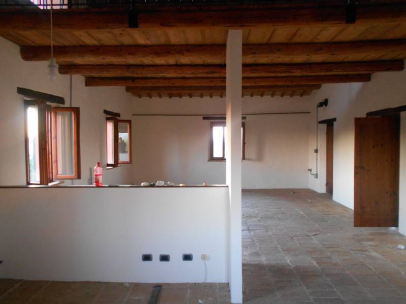 Rustico / casale a Jesi in Via Mazzangrugno - Foto 2
