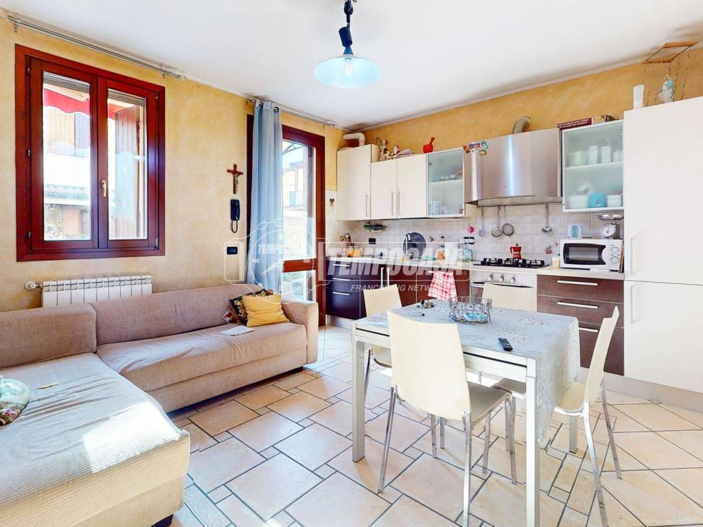 Appartamento a Cento in Via Pedagna 26 - Foto 4