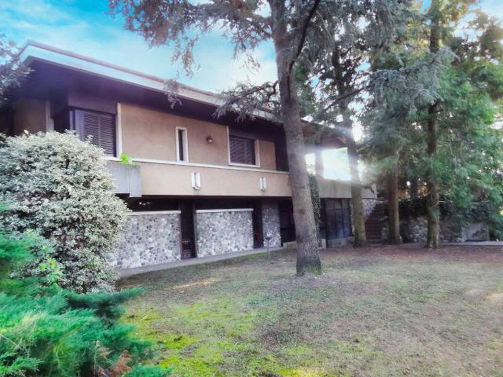Casa indipendente a Castiglione delle stiviere in via Gnutti, 14 - Foto 3