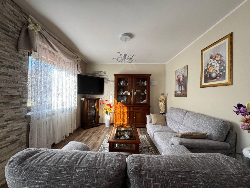 Villa a Paesana in Via Torino, 31 - Foto 4
