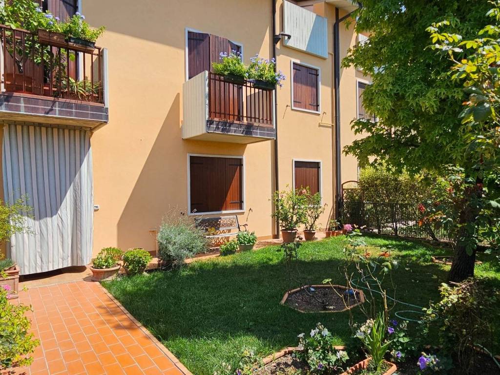 Villa a Verona in Via Federico da Montefeltro - Foto 5