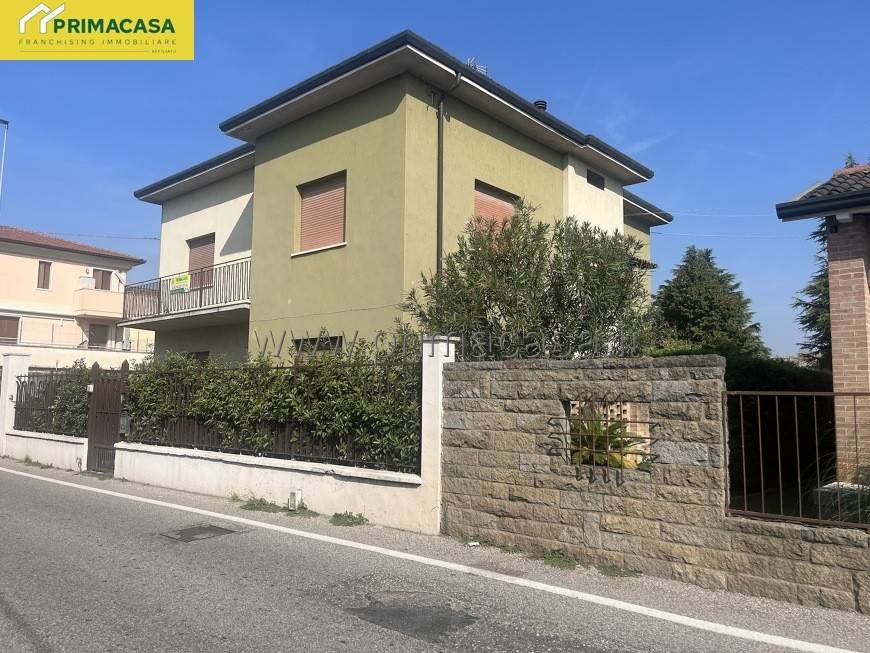 Appartamento a Villafranca di verona in Via Molini - Foto 2