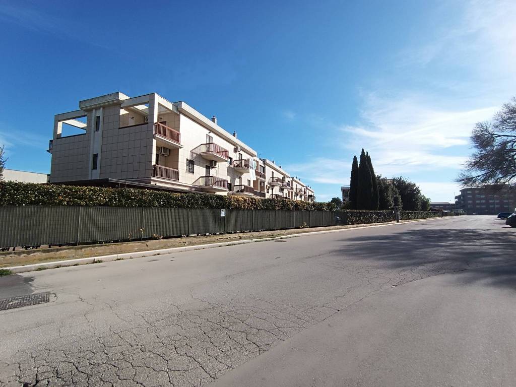 Appartamento a Foggia in Villaggio Artigiani - Foto 2
